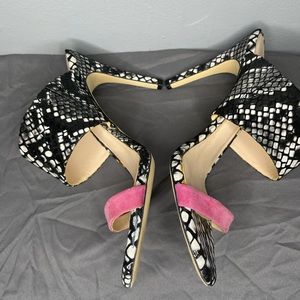 INC international concepts snake skin mule sz 9